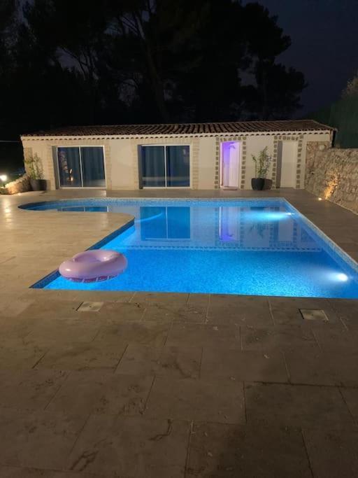 Jolie Maison Avec Vue Sur Piscine Bouc-Bel-Air Exterior foto